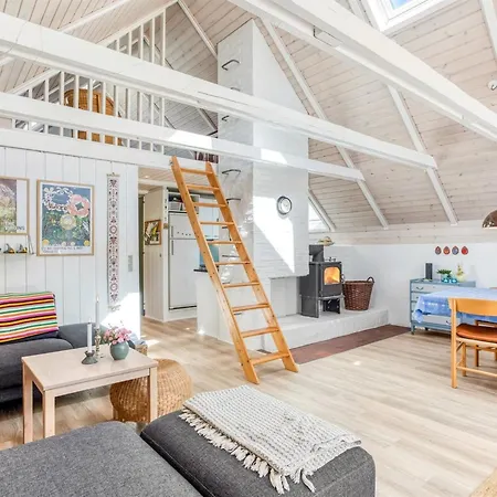 Casa de Férias Frodde - 200m From The Sea By Interhome