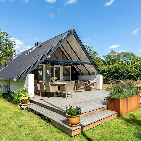 Casa de Férias Frodde - 200m From The Sea By Interhome *