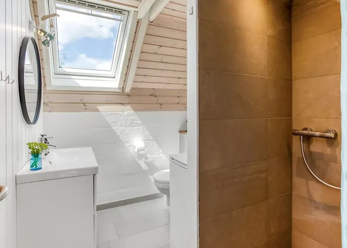 Semesterbostad Frodde - 200m From The Sea By Interhome