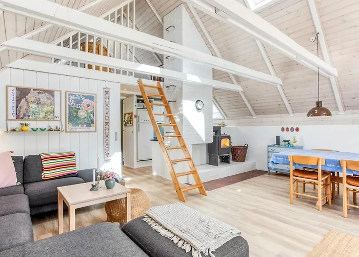 Semesterbostad Frodde - 200m From The Sea By Interhome