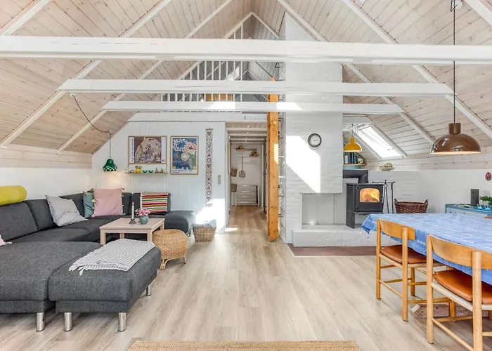 Frodde - 200m From The Sea By Interhome Semesterbostad